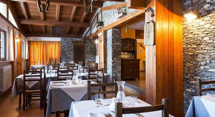 Chalet Hotel Edelweiss, Sauze D'Oulx ski chalet, image 3